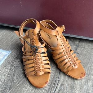 Brown Wedges
